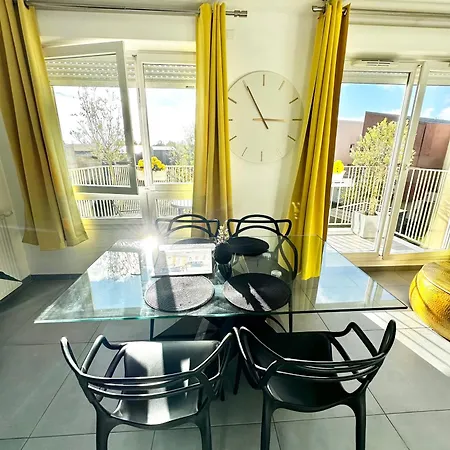 View Apartment! * Chessy (Seine-et-Marne)